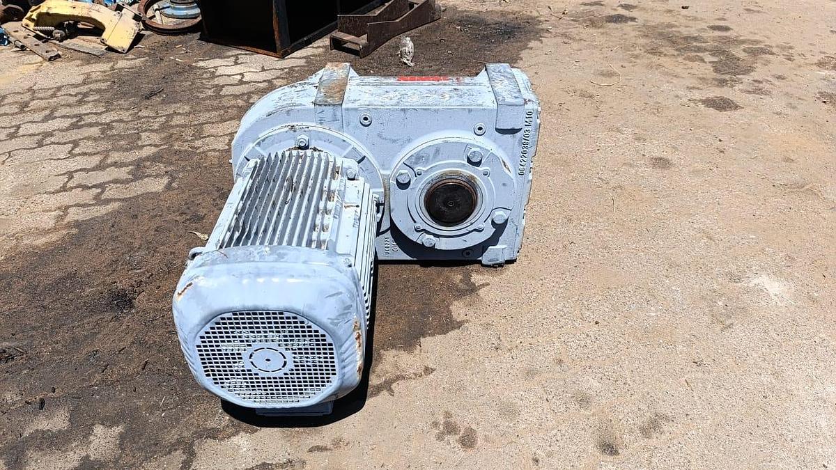 Used 13KW MOTOR WITH GEARBOX