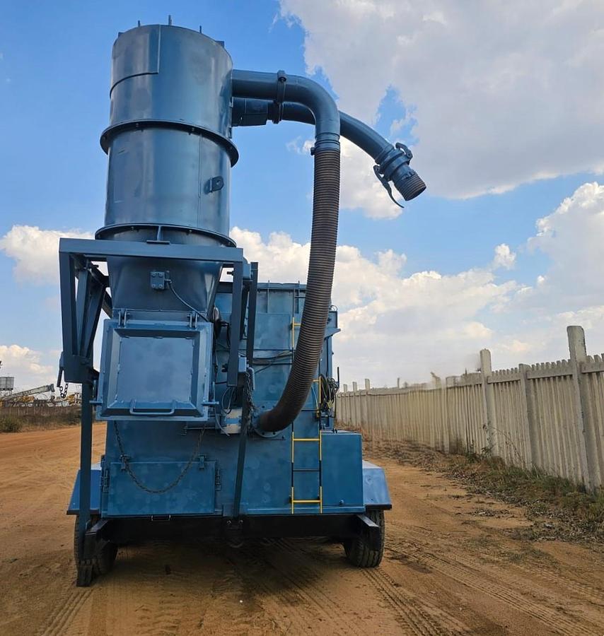 Used KAESER OMEGA MOBILE VACUUM UNIT - OPERATIONAL