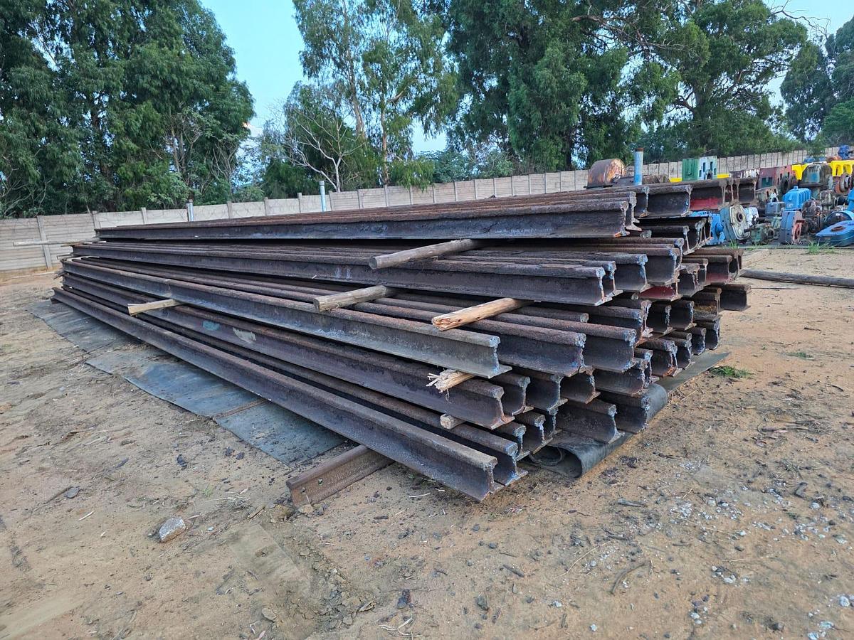 Used RAILWAY TRACKS(USED)
