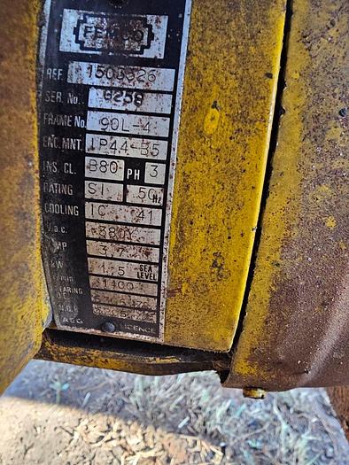 Used ASPHALT TAR MIXER WITH FEEDER BIN, MOTORS AND FLAME HEATER