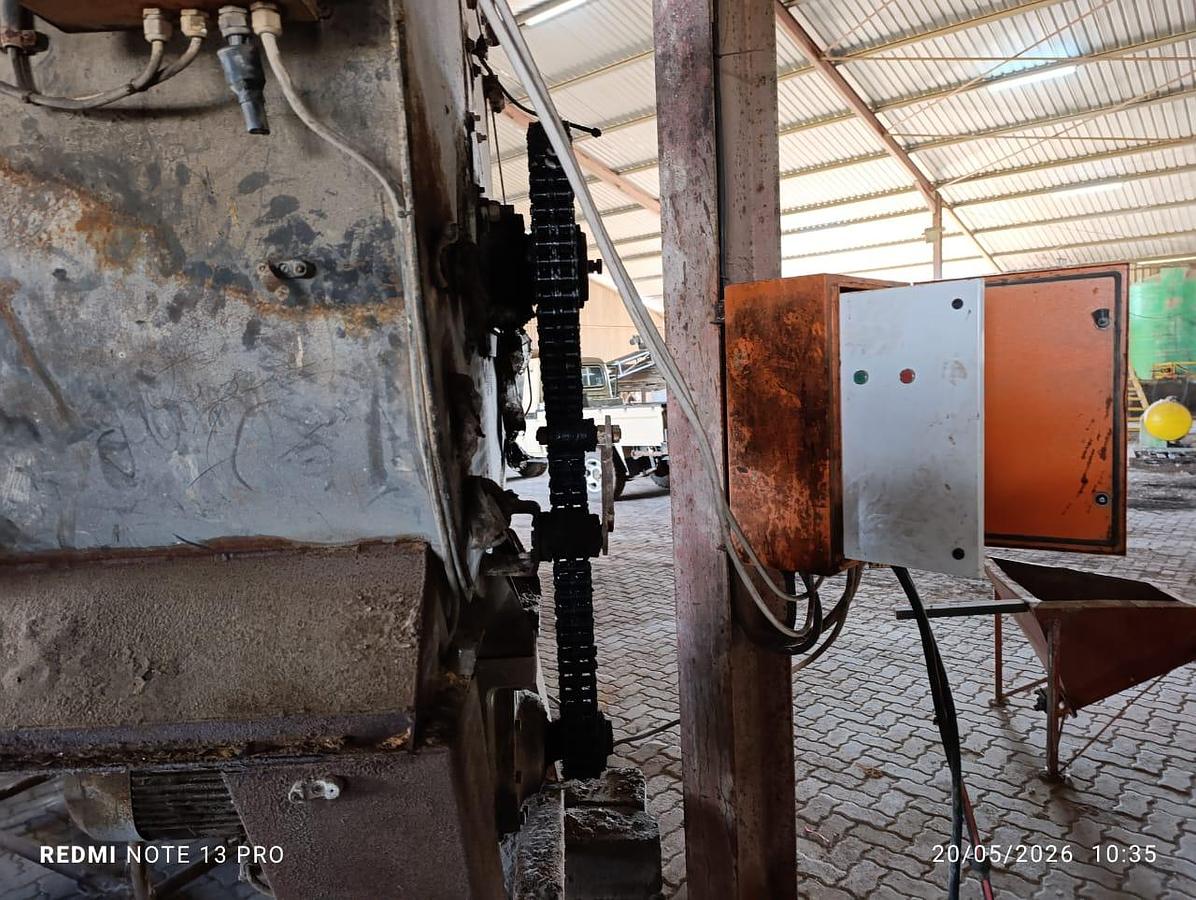 Used PADDLE MIXER WITH CONVEYOR STRUCTURES