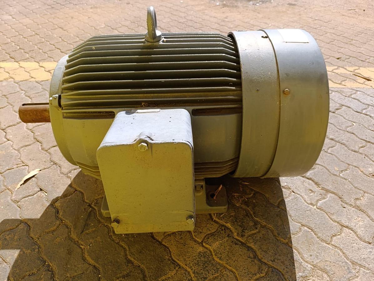 Used ELECTRIC MOTOR 90KW