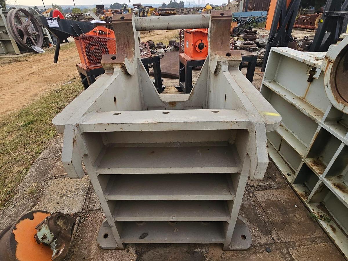 Used JAW CRUSHER FRAME