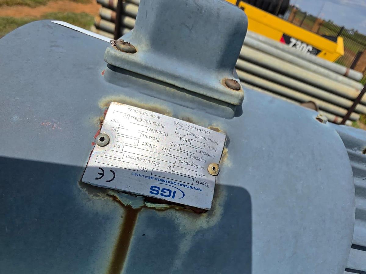 Used PILOT MODULAR BFH560 FEEDING BIN ON SKIDS 500MM CONVEYOR 3.5M