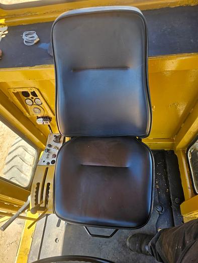 Used 120 G GRADER (RUNNER)