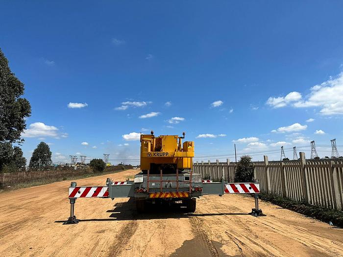 Used KRUPP KMK 5120 ALL TERRAIN 120 TON CRANE (RUNNER)