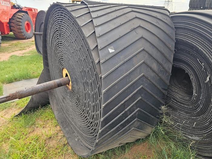 Used 750MM CHEVRON CONVEYOR BELT