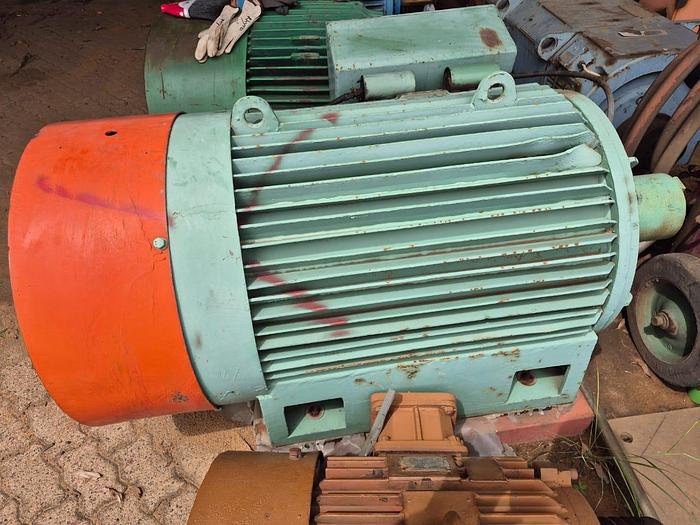 Used DELBA ELECTRICAL SIEMENS 260KW ELECTRIC MOTOR