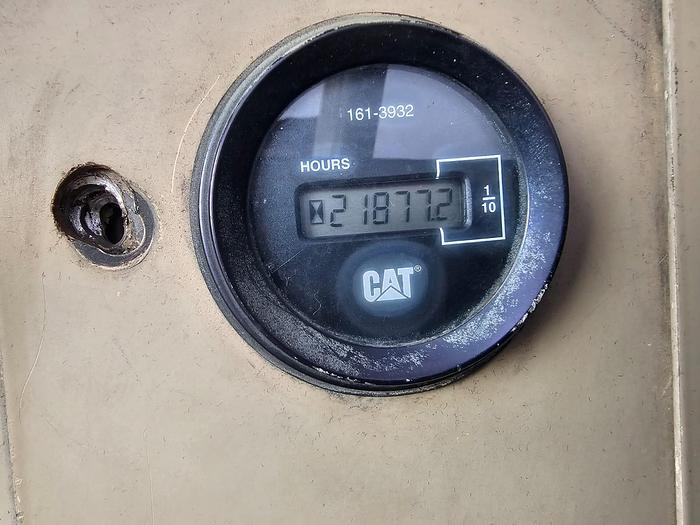 Used CATERPILLAR 140H GRADER (RUNNER)