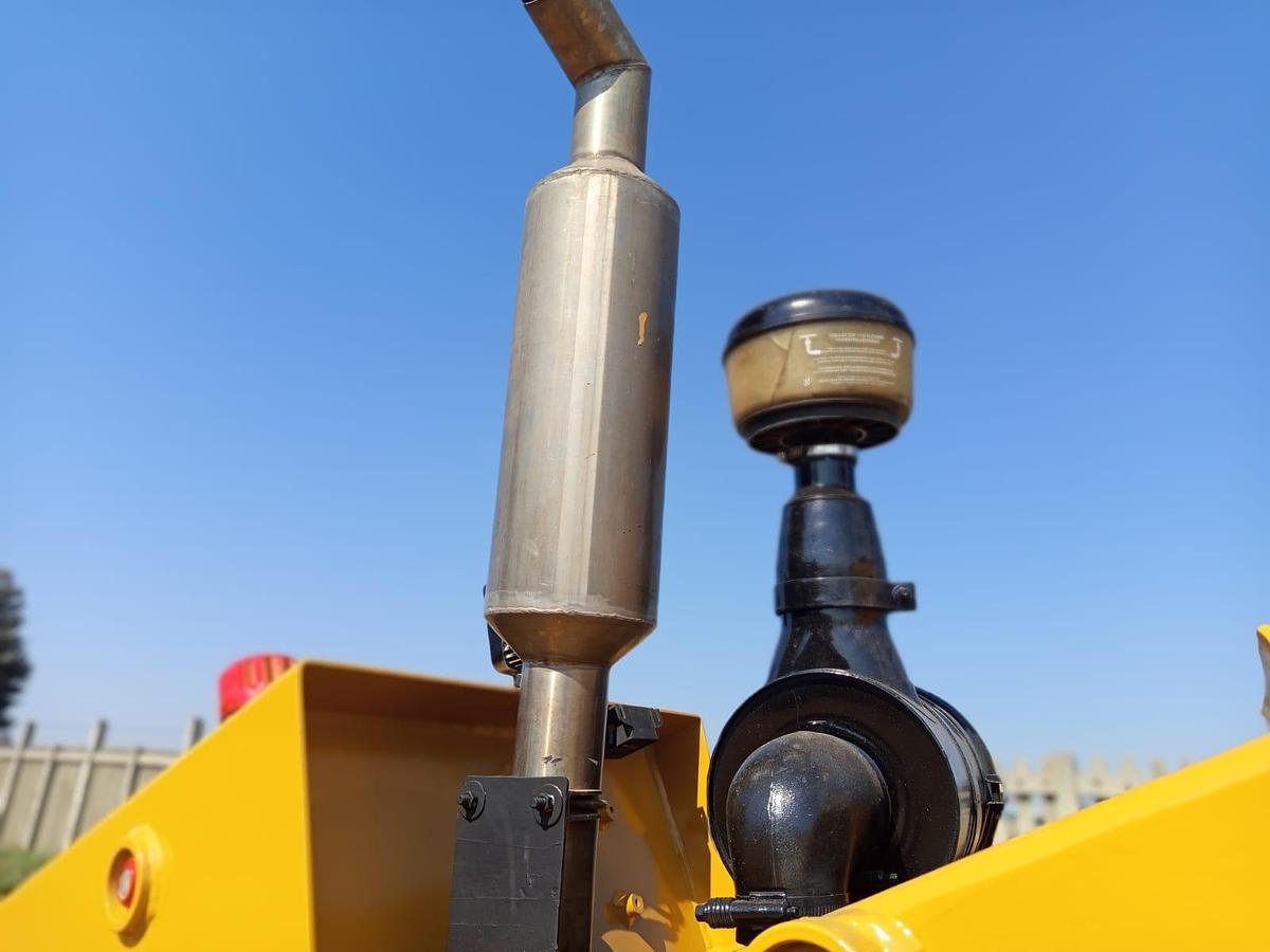 Used BELL 120 SUPER 2.75 TON ROUGH TERRAIN FORKLIFT(USED CONDITION)