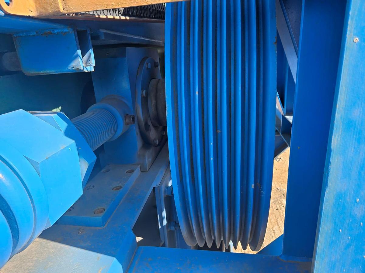 Used ADJUSTABLE DOUBLE DRUM CRUSHER WITH FEEDBIN (USED)