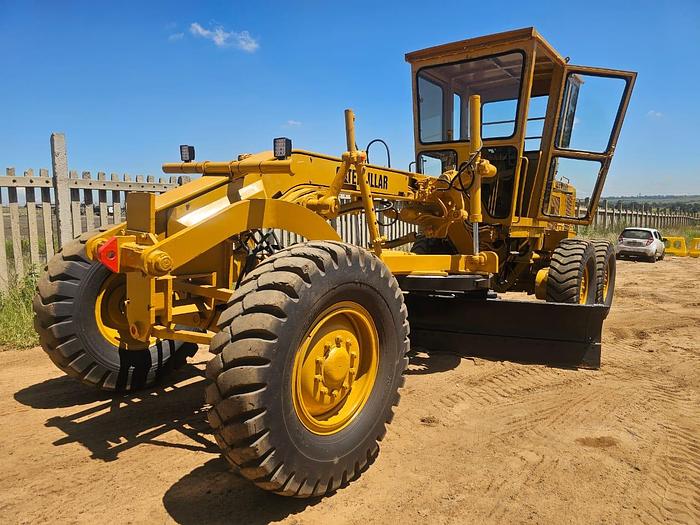 Used 120 G GRADER (RUNNER)