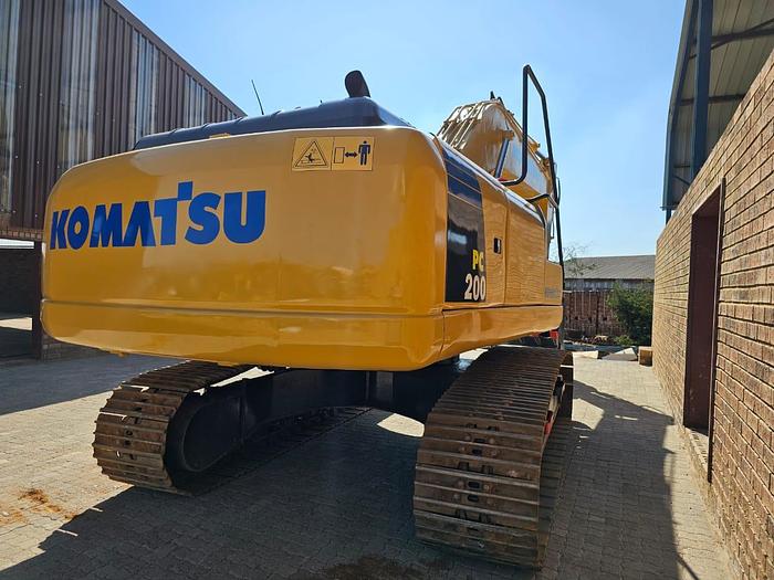 Used Komatsu PC 200-8MO EXCAVATOR