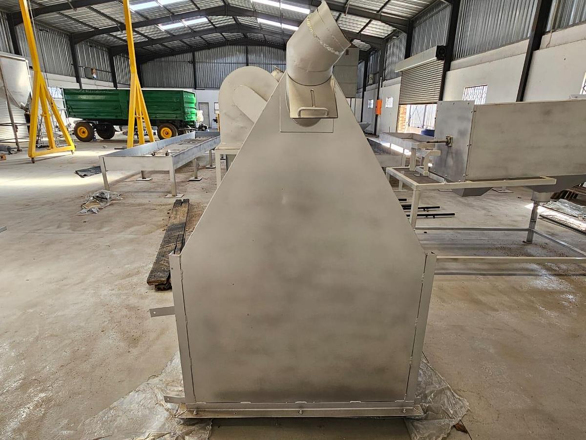 Used SS304 STAINLESS STEEL 1.2 TON GRAIN STORAGE BIN (NO LEGS)