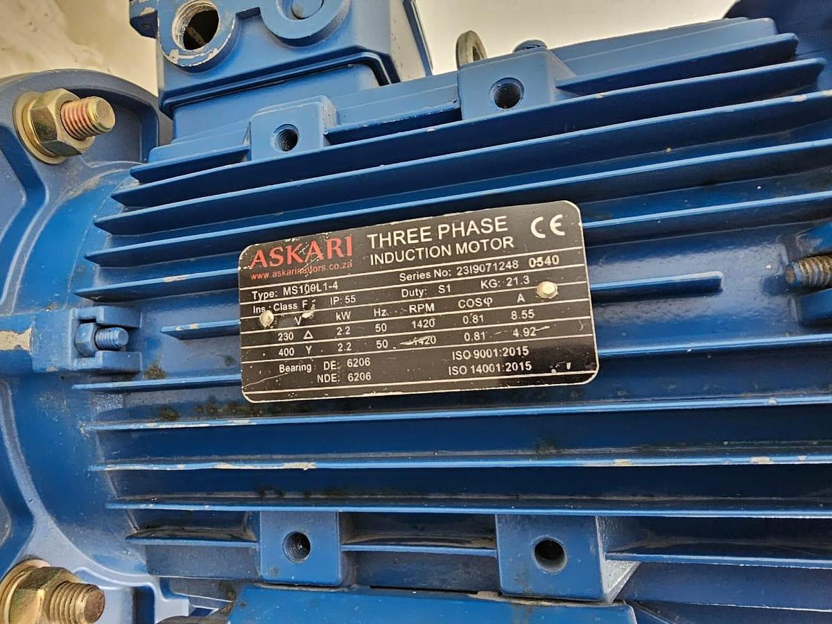Used 2.2 KW MOTORIZED GEARBOXES