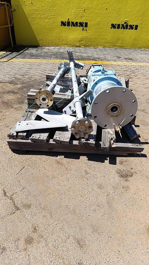 Used MIXTEC MOTOR AND MIXER 3KW AGETATOR