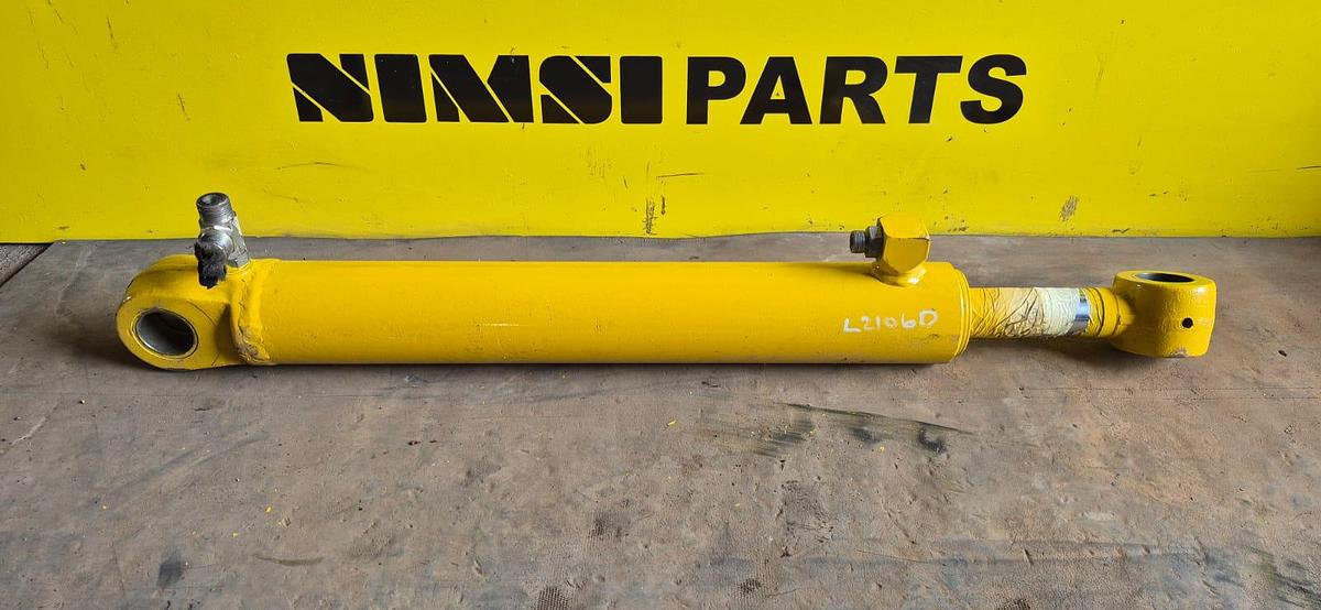 Used BELL L2106D STEERING CYLINDER (USED)