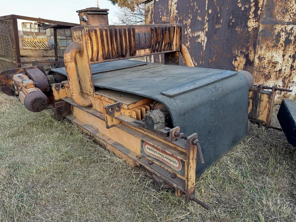 Used MECHANI MAG ELECTRO MAGNET WITH 4 KW ELECTRIC MOTOR - USED CONDITION