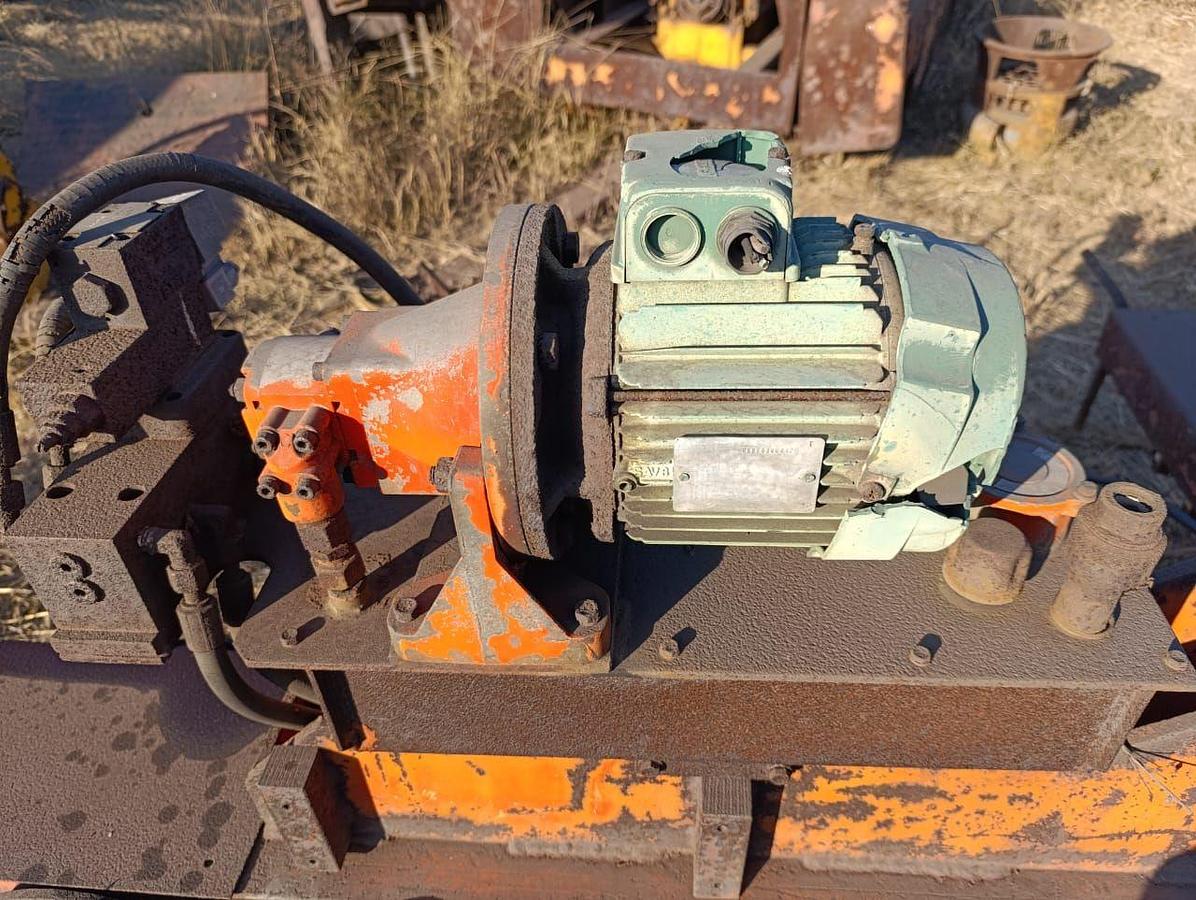 Used OVERHEAD CRANE SPREADER BEAM ( USED )