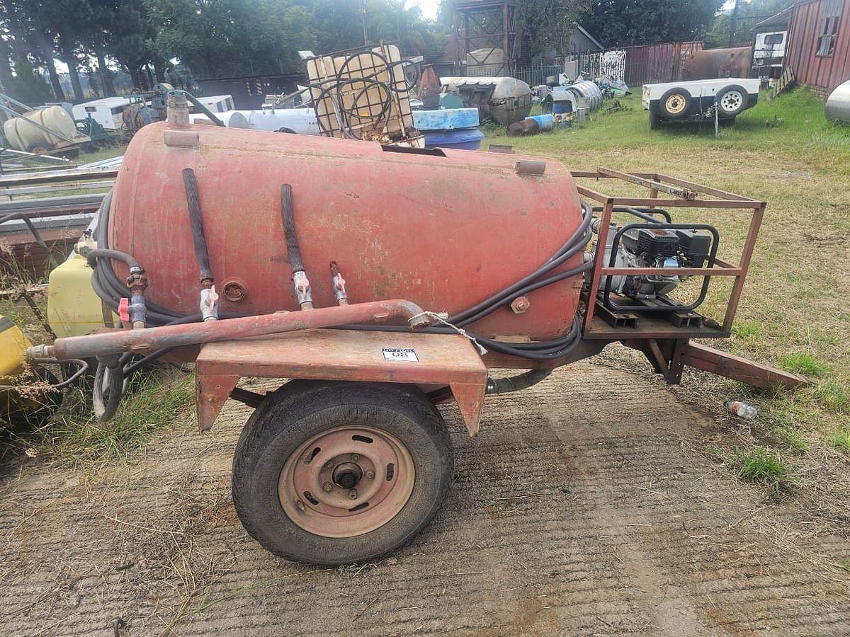 Used 1500 LITRE SINGLE AXLE WATER TANKER TRAILER