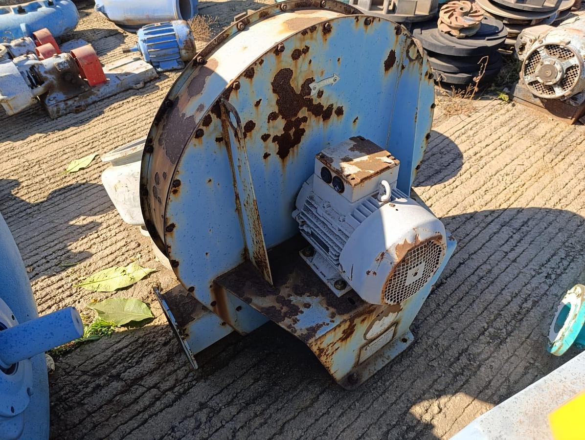 Used SIEMENS INDUSTRIAL FAN 7.5KW
