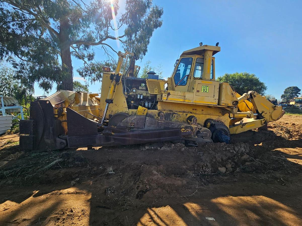 Used D375A KOMATSU DOZER (STRIPPING)