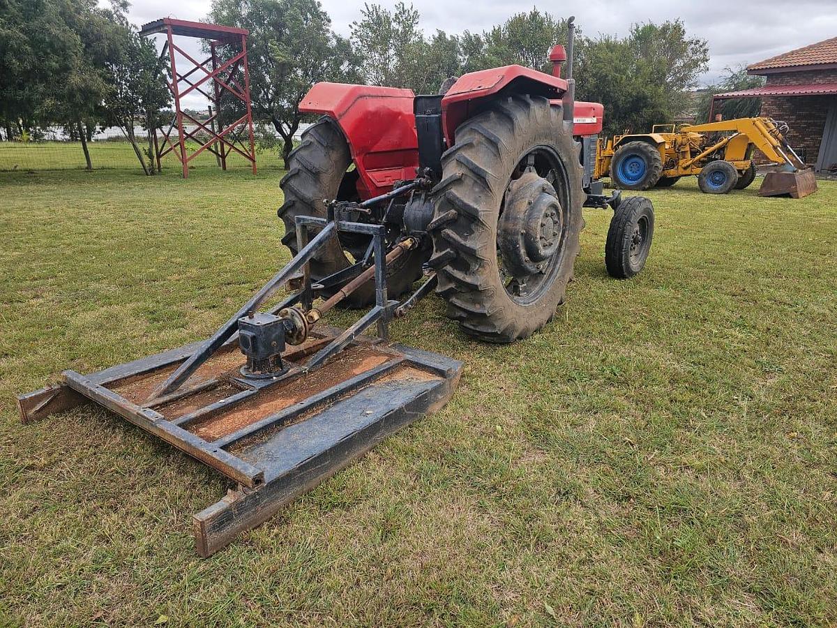 Used MASSEY FURGESON TRACTOR WITH SLASHER - OPERATIONAL