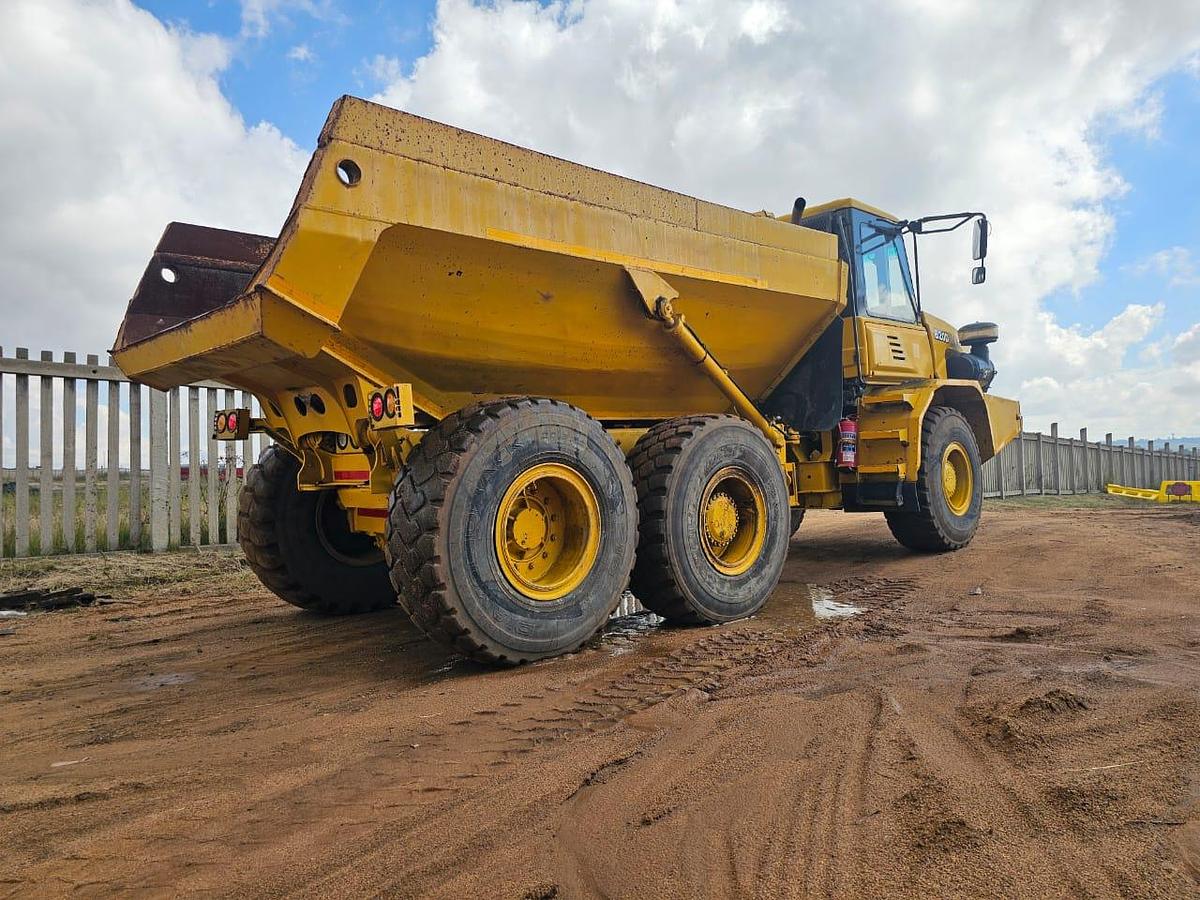 Used BELL B20D 6X4 ARTICULATED DUMP TRUCK