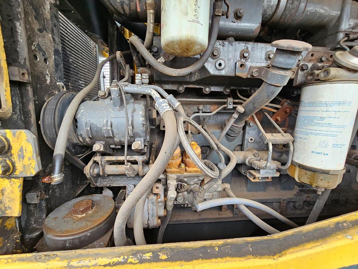 Used KOMATSU WA470-B FRONT END LOADER - INOPERABLE