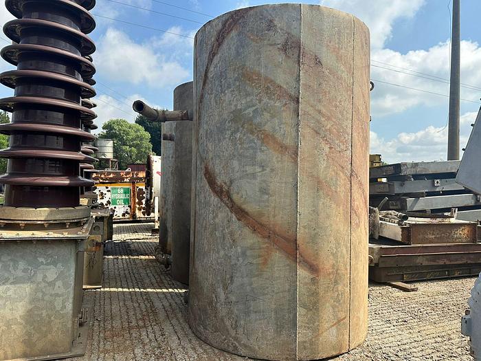 Used 1 100 LITRE GALVANIZED TANKS (NOT TESTED)