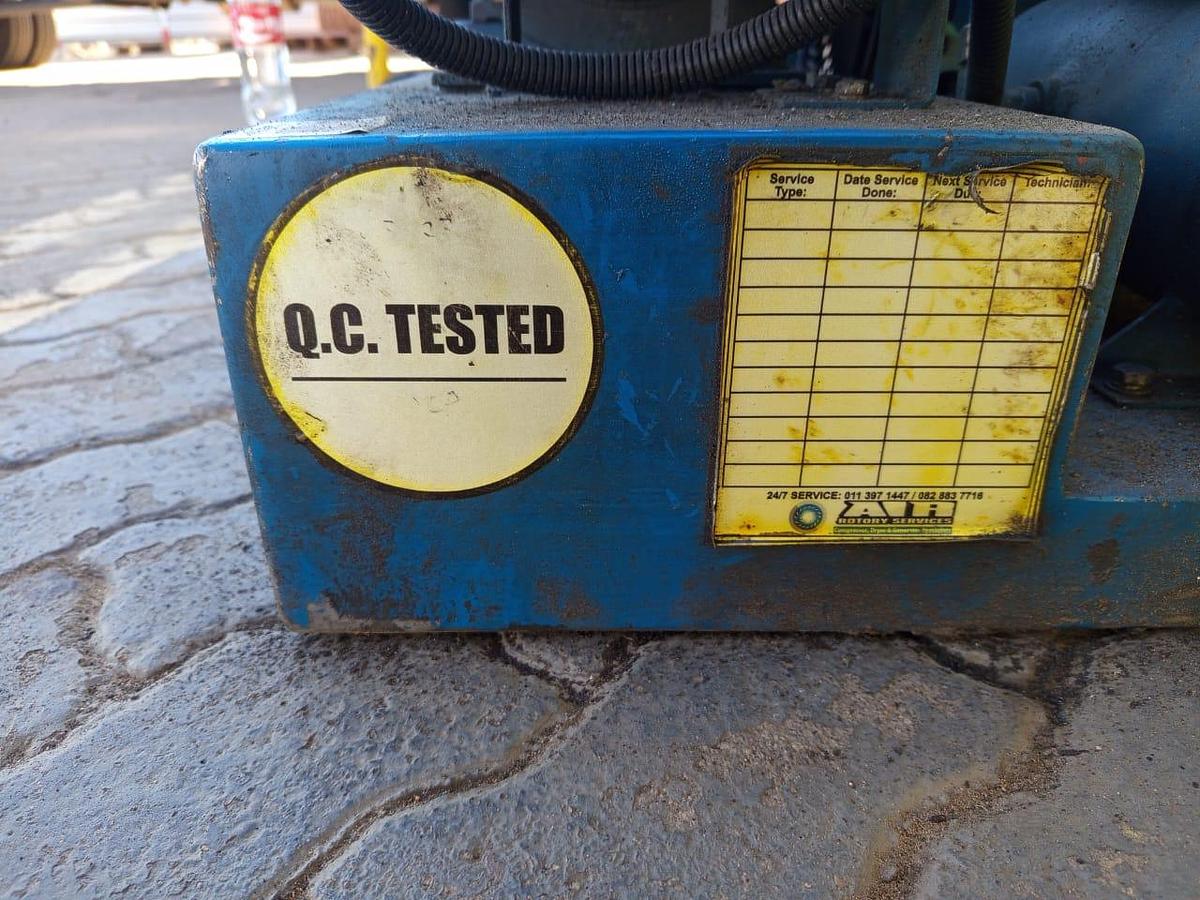 Used BOUWA COMPRESSOR 525V