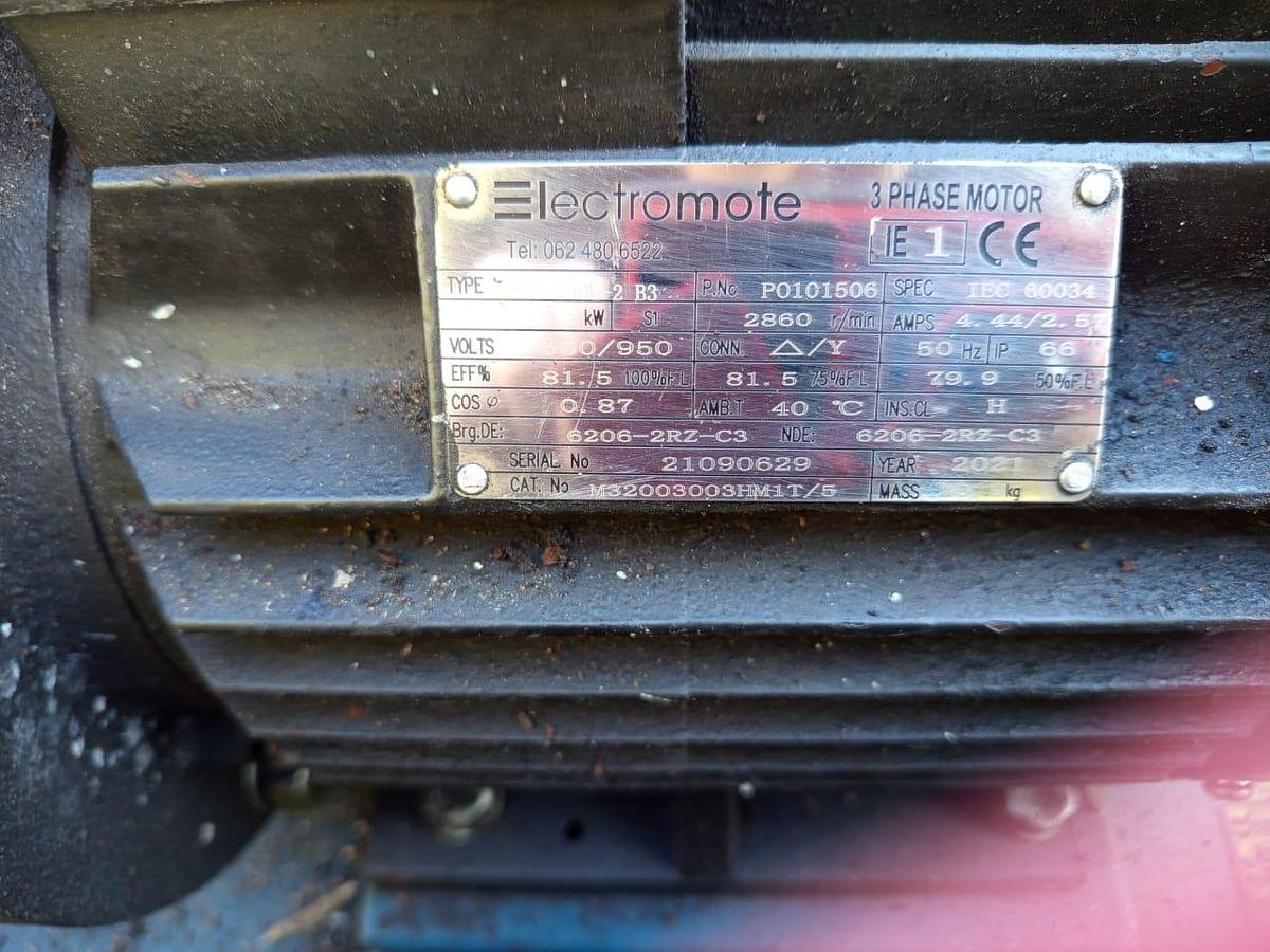 Used BOUWA COMPRESSOR 525V