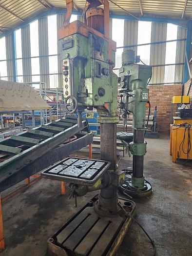 Used ELLIOTT GILBERT HEAVY DUTY ELECTRICAL DRILL (NOT TESTED)