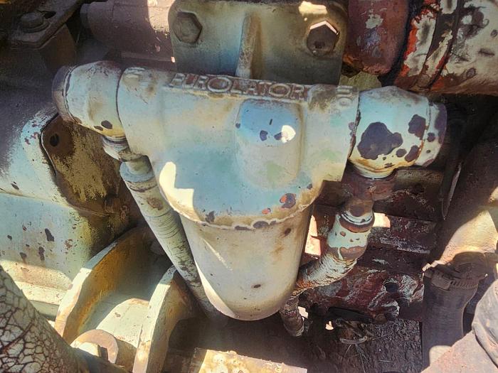 Used LOCOMOTIVE WITH 2 CYLINDER ENGINE (NOT TESTED)