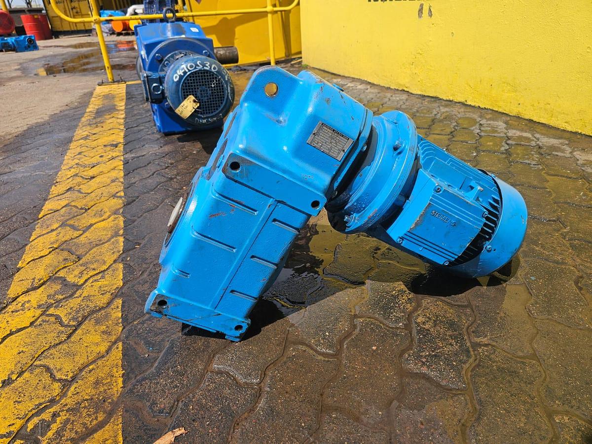 Used 4KW MOTORIZED GEARBOX (USED)