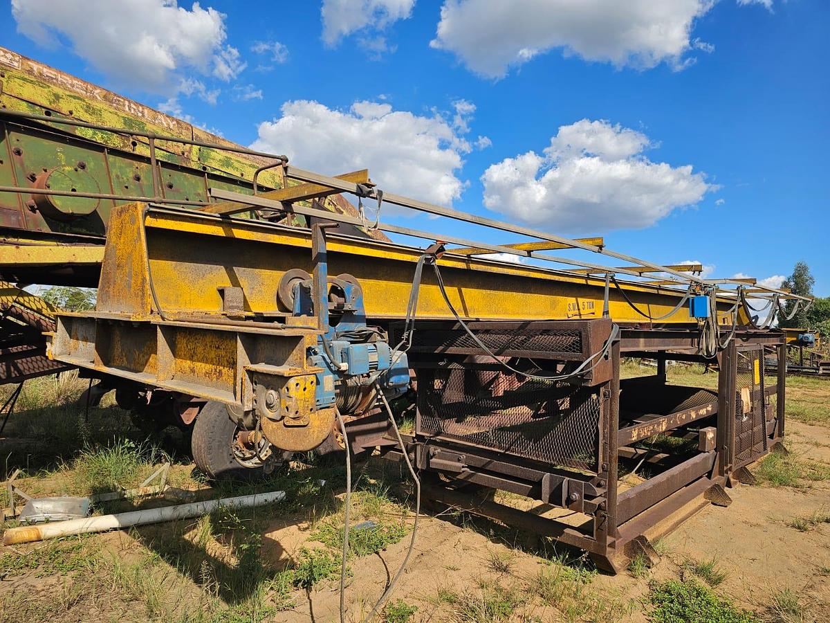 Used 5 TON OVERHEAD CRANE WITH REMOTE 2 X ELECTRIC 7.5 KW ELECTRIC MOTORS AND GEARBOX REMOTE GENERAL INFORMATION S