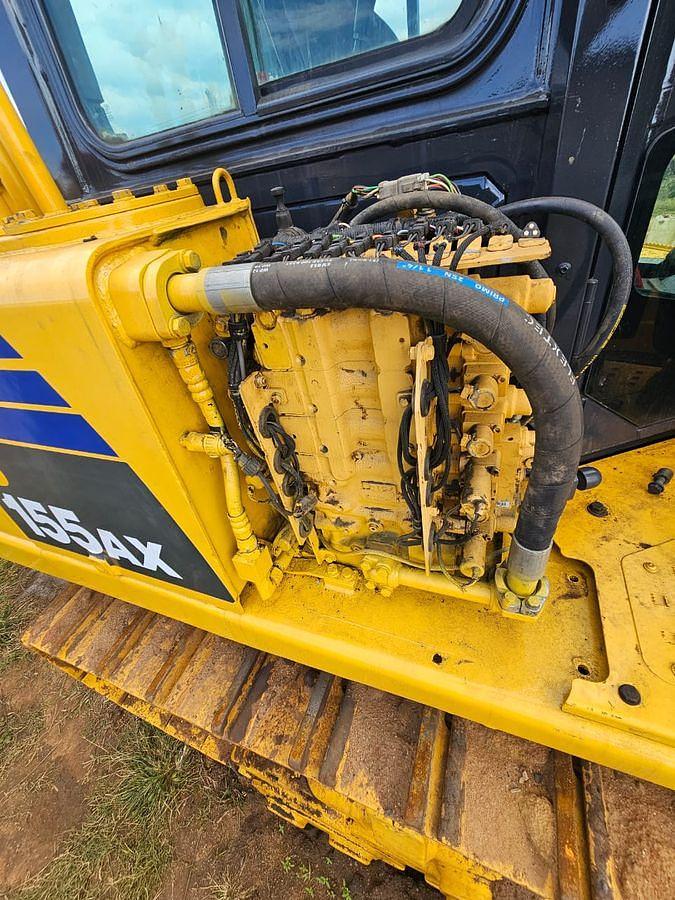 Used KOMATSU D155AX TRACKED DOZER - OPERATIONAL
