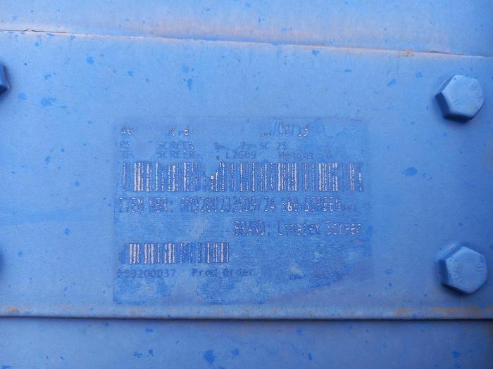 Used WEIR VIBRATING SCREEN WITH 2 X 2.3 KW DELTECH VIBRATING MOTORS (NOT TESTED)