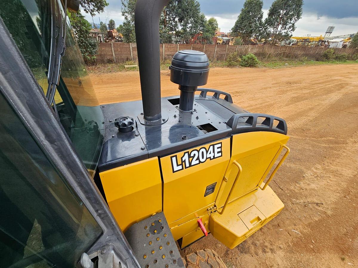 Used BELL L1204E FRONT END LOADER (USED)