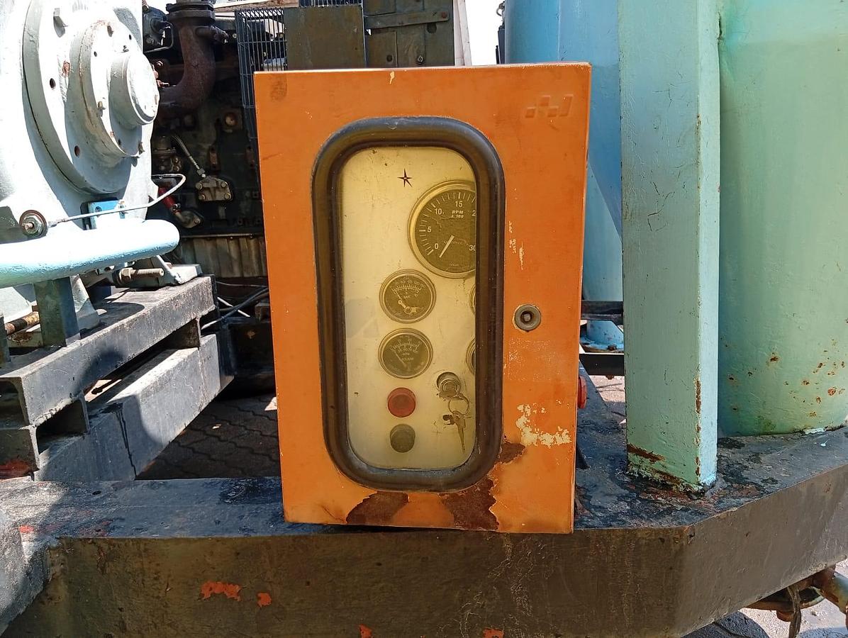 Used DIESEL MOBILE VACUUM UNIT WITH START & GO BOX WITH 6 CYLINDER PERKINS ENGINE 1832/1500