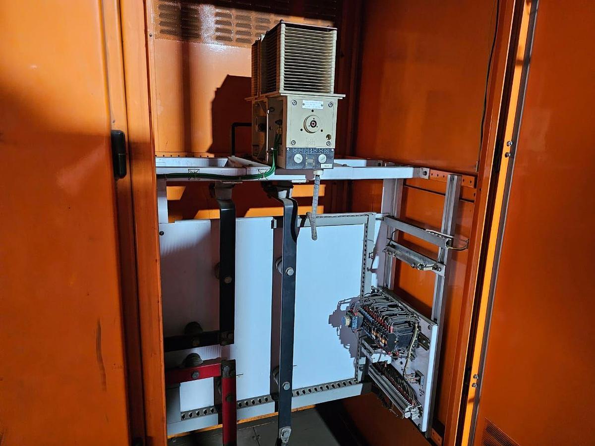 Used BROWN BOVERI ELECTRICAL DISTRIBUTION BOARD / INDEPENDENT SWITCHBOARD