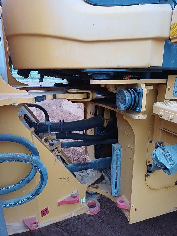 Used VOLVO L120F FRONT END LOADER - OPERATIONAL