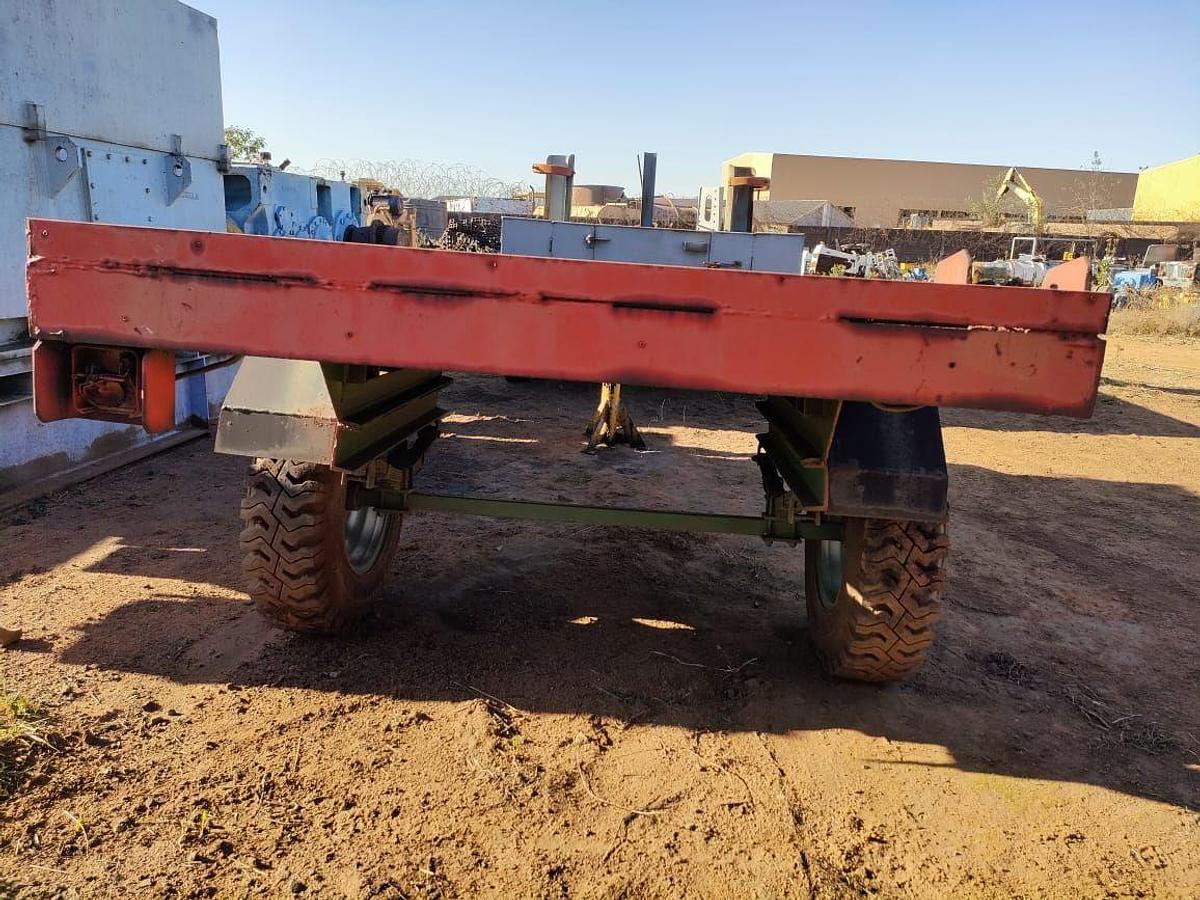 Used FLATBED TRAILER