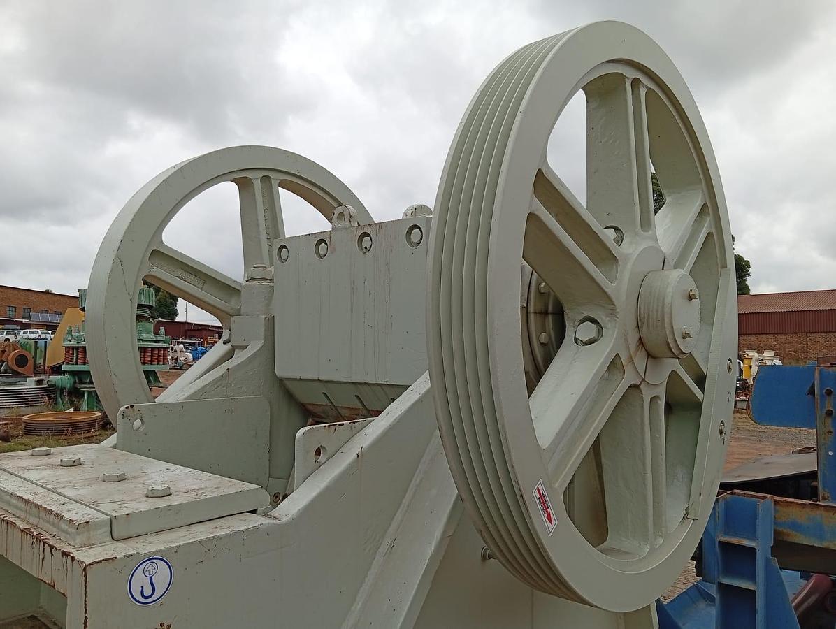 Refurbished  30X20 SINGLE TOGGLE ROLLER BEARING JAW CRUSHER (REFURBISHED)
