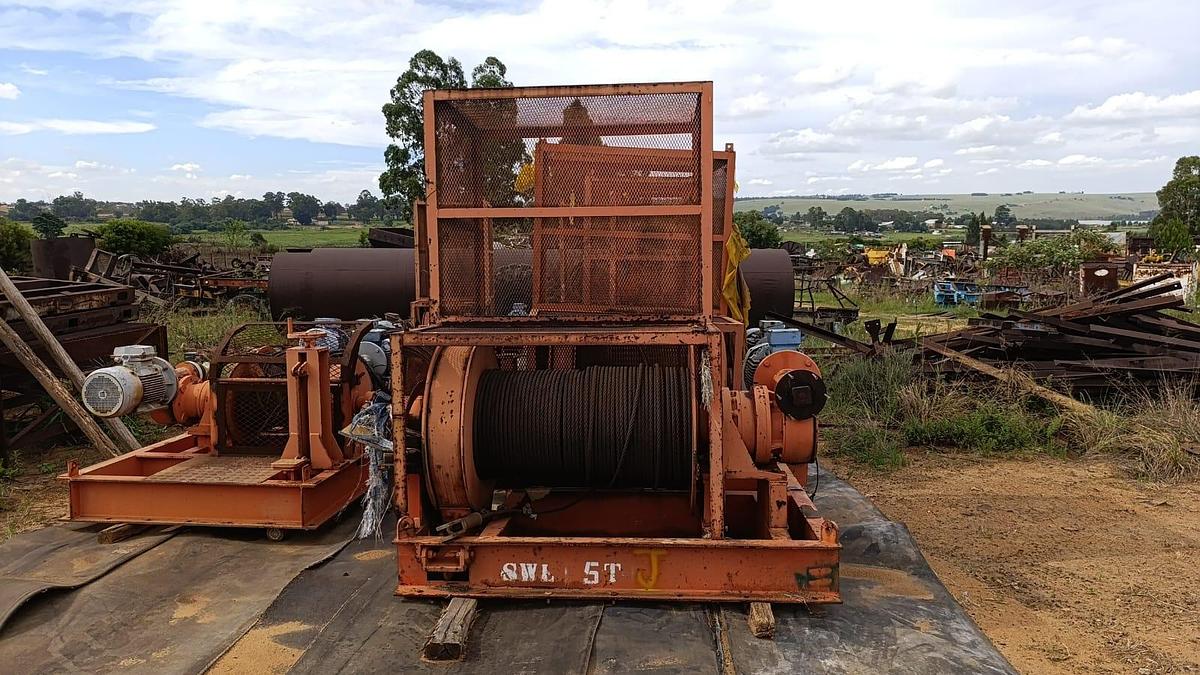 Used 22KW SINGLE DRUM WINCH WITH MOTORIZED GEARBOX(USED)