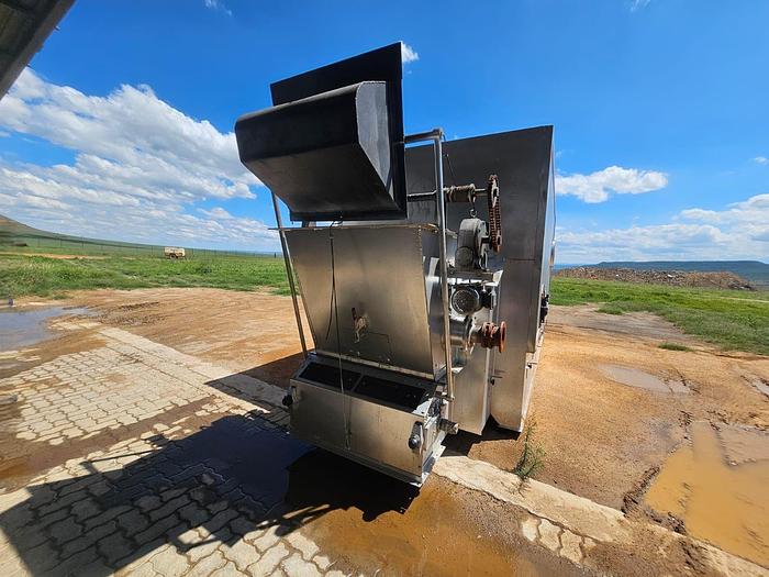 Used COMPLETE (BRAND NEW) 2024 VIBRATING FLUID BED DRYER UNIT, WITH FANS, OVEN, VIBRATORS, DUCTING, CYCLONES, CONTROL PANELS, SCREW FEEDERS, GEARBOXES & MOTORS