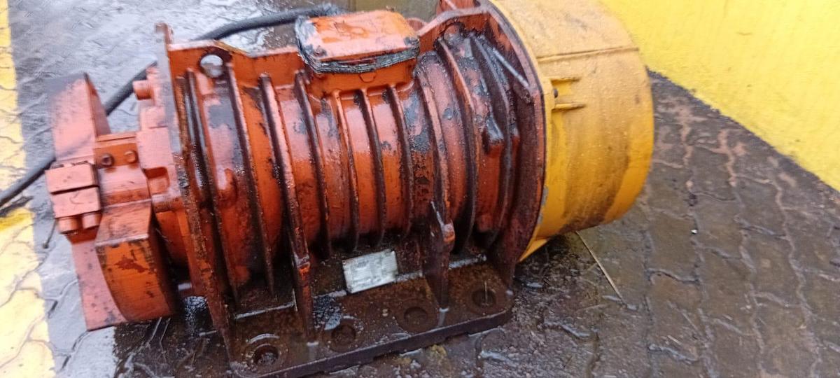 Used 13KW VIBRATING MOTOR (USED)