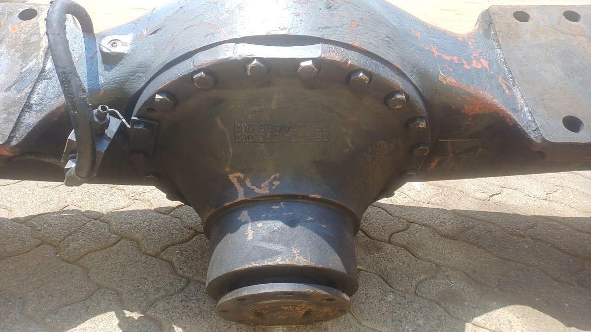Used SDLG/ LUIGONG WHEELLOADER FRONT DIFFERENTIAL18 HOLE HUB (USED)