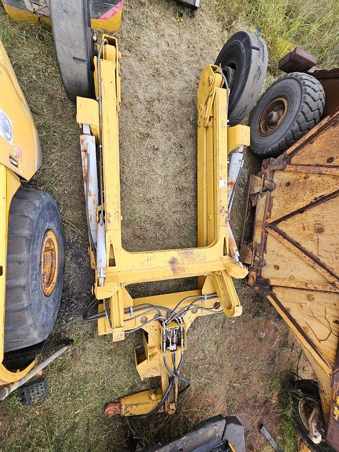 Used BIN HOOK TRAILER WITH LIFT CYCLINDERS