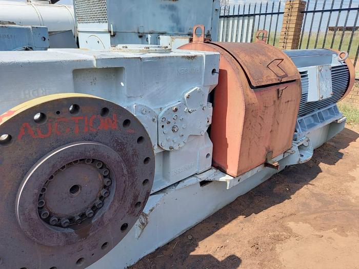 Used 350 KW HANSEN POWERPACK